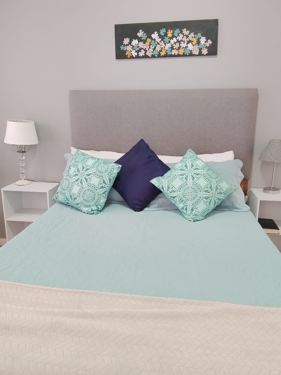 4 Bedroom Property for Sale in Kleinkrantz Western Cape